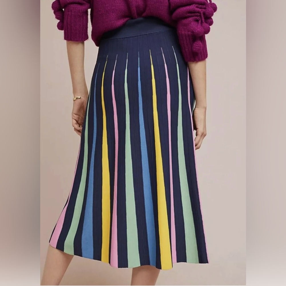 Maeve Anthropolgie Navy Rainbow Multi-Stripe Pleated Midi Skirt Size Small - Picture 4 of 4